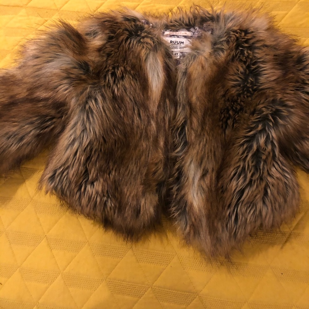 Girls faux fur jacket